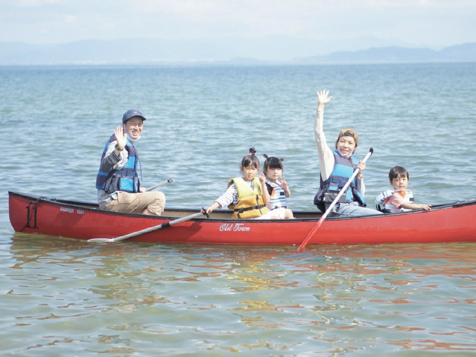 日本一の湖で楽しむはじめてのカヌー体験